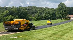 Best Asphalt Driveway Installation  in Worthington, MN